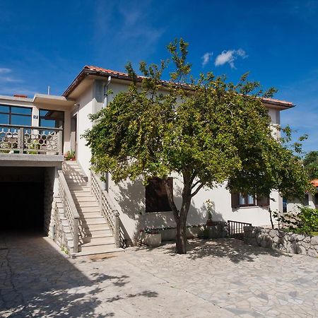 Apartment Milka Krk Town Εξωτερικό φωτογραφία